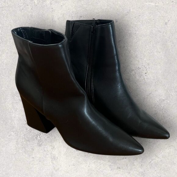 A New Day Womens Size 11 Faux Leather Cullen Ankle Boots Side Zip Block Heel - Picture 3 of 9